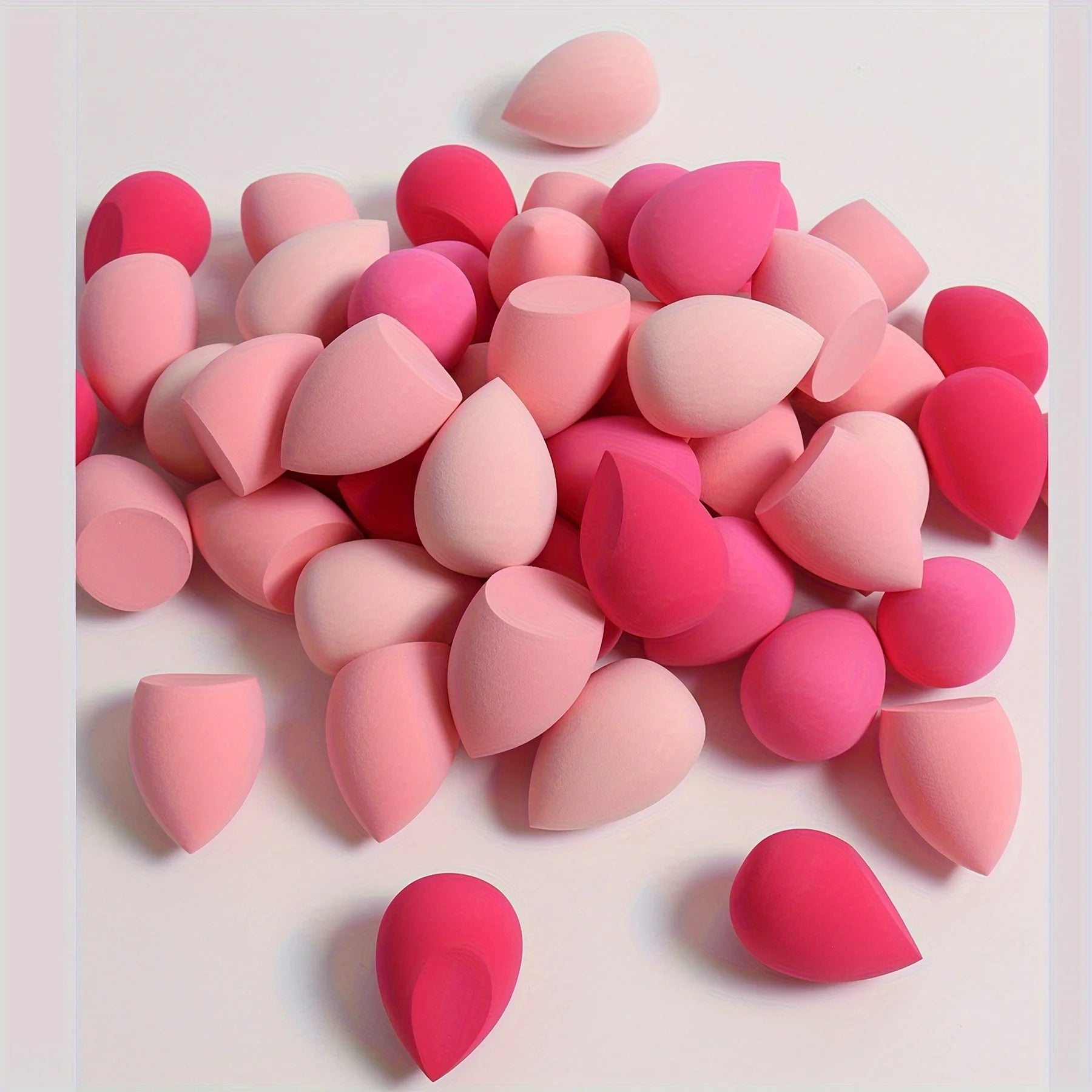 Beauty Blender Sponge Set - sponges close up